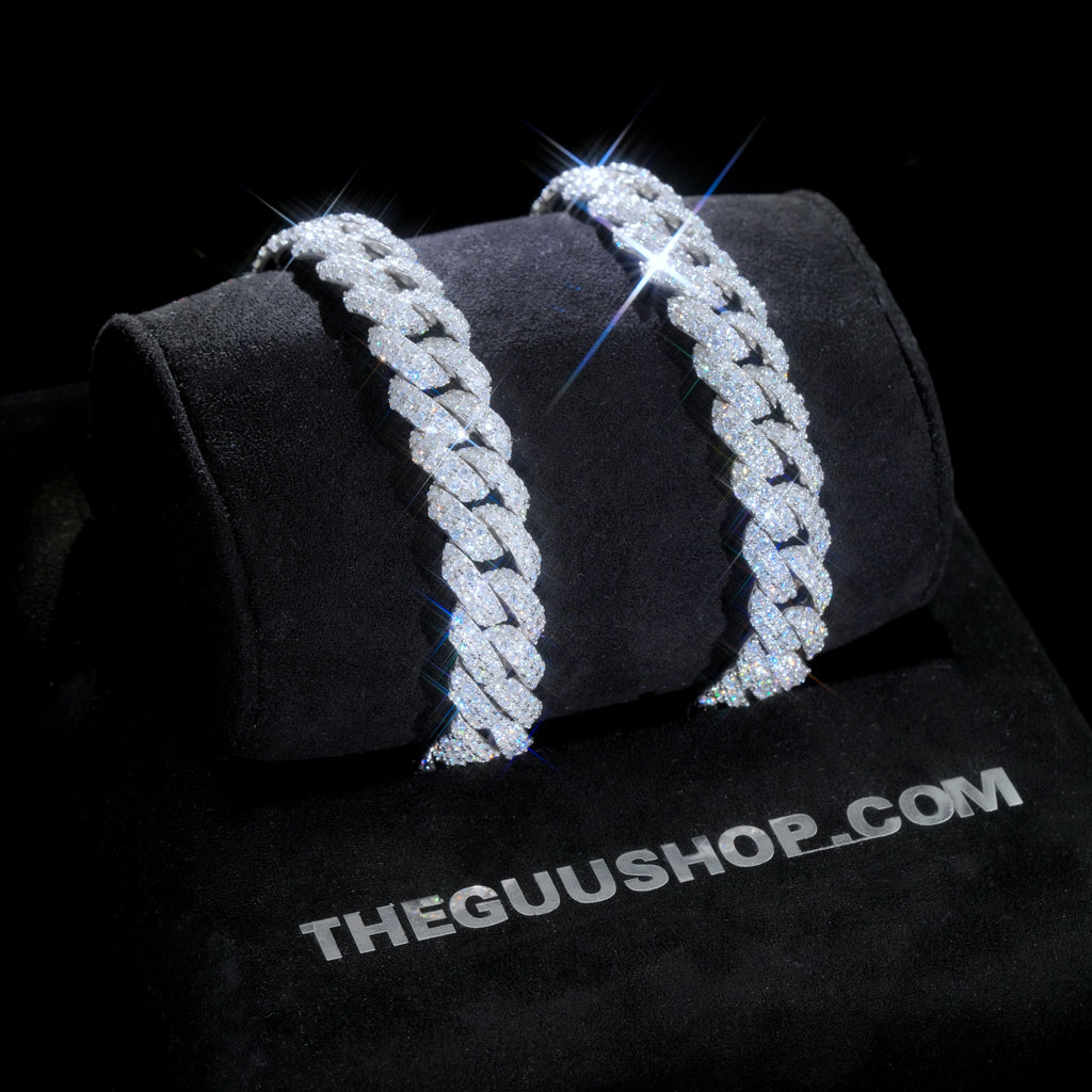 925S & VVS MOISSANITE 10MM CUBAN BRACELET