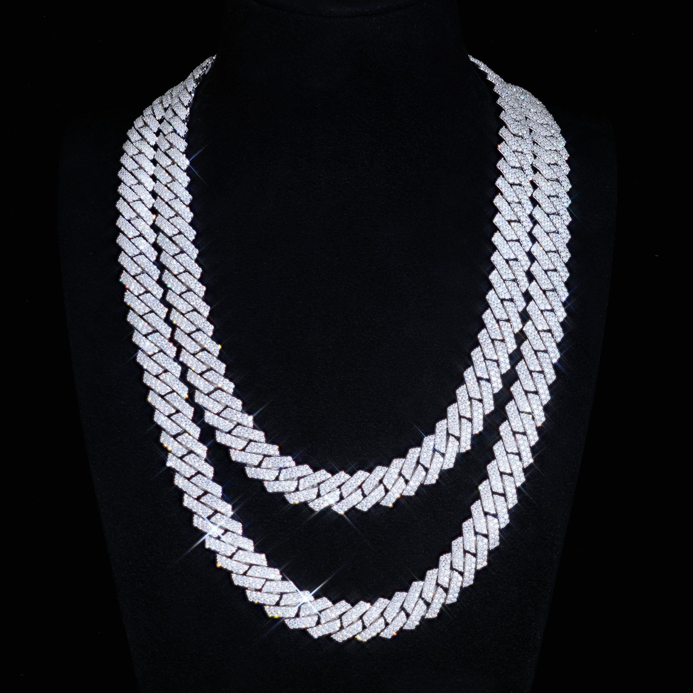 VVS Moissanite 12MM Prong Cuban Link Chain