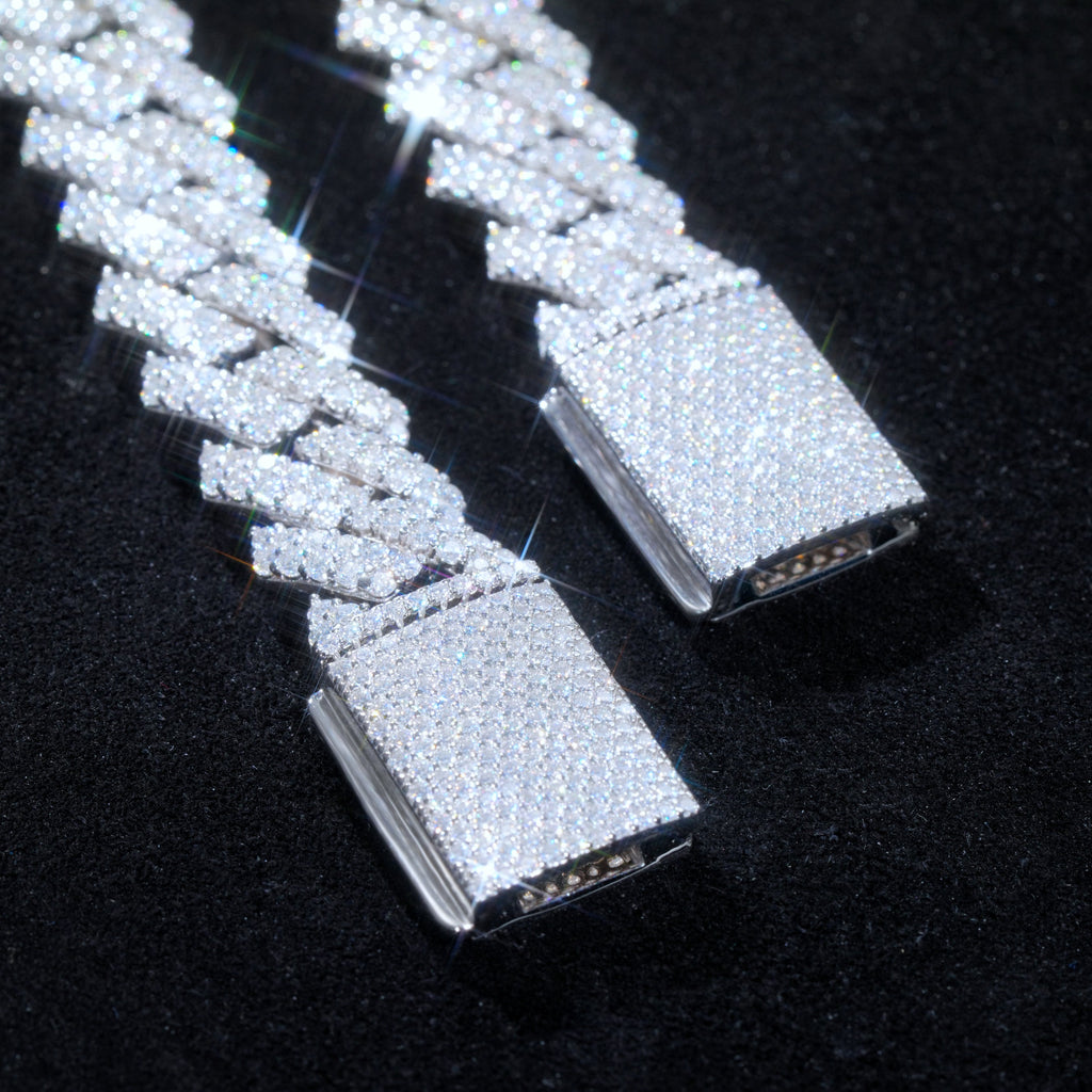 VVS Moissanite 12MM Prong Cuban Link Chain