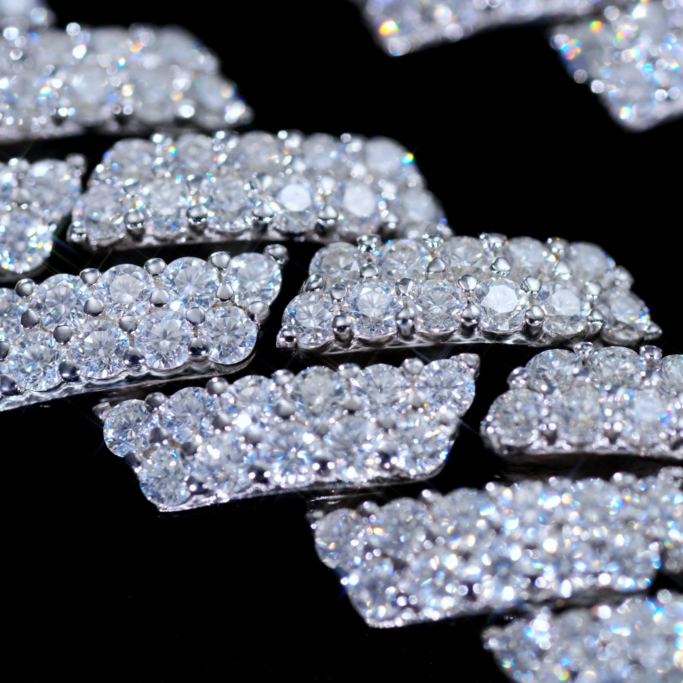 VVS Moissanite 8.5MM Prong Cuban Link Chain