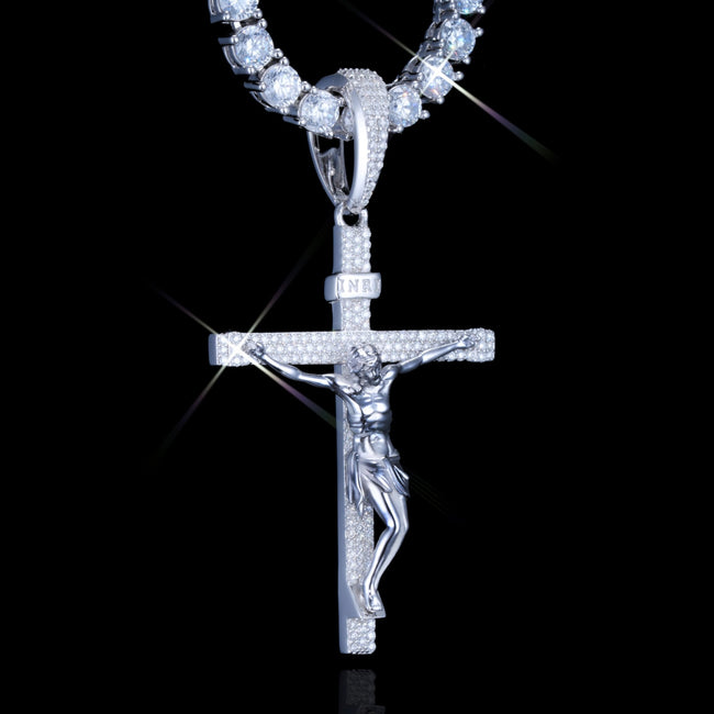925S & VVS Moissanite Crucifix Necklace Main Image