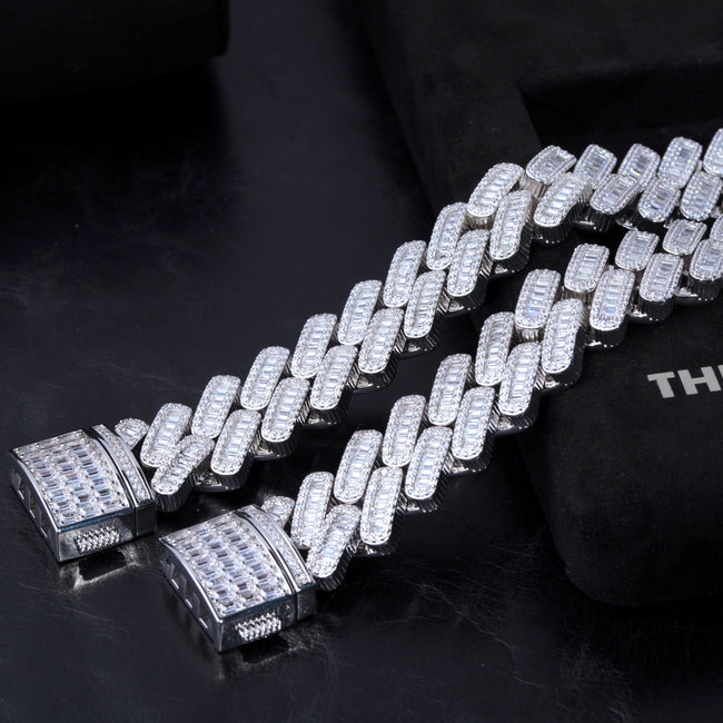 20MM Baguette Prong Link Bracelet Main Image