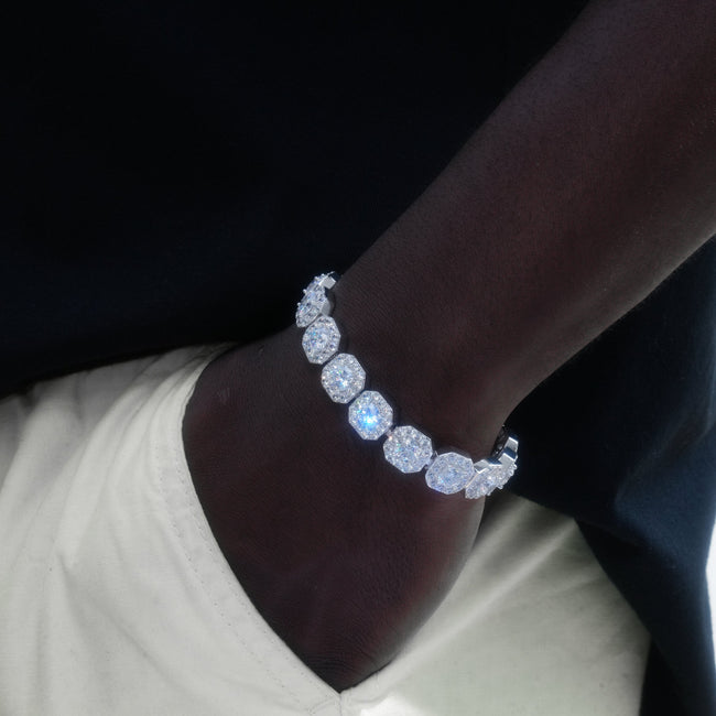 Clustered Tennis Bracelet in White Gold Main Image