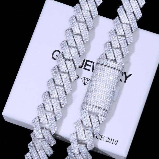 20mm Extended Clasp Prong Cuban Chain Hover Image