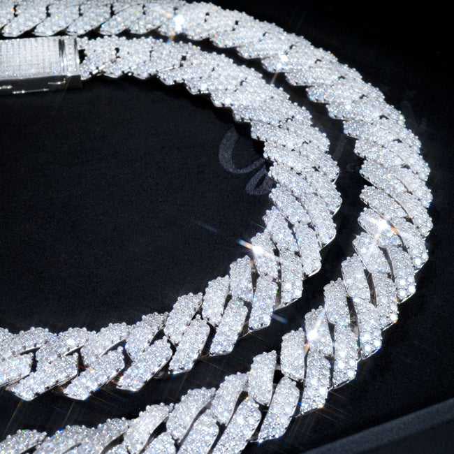 VVS Moissanite 20MM Prong Cuban Link Chain Main Image