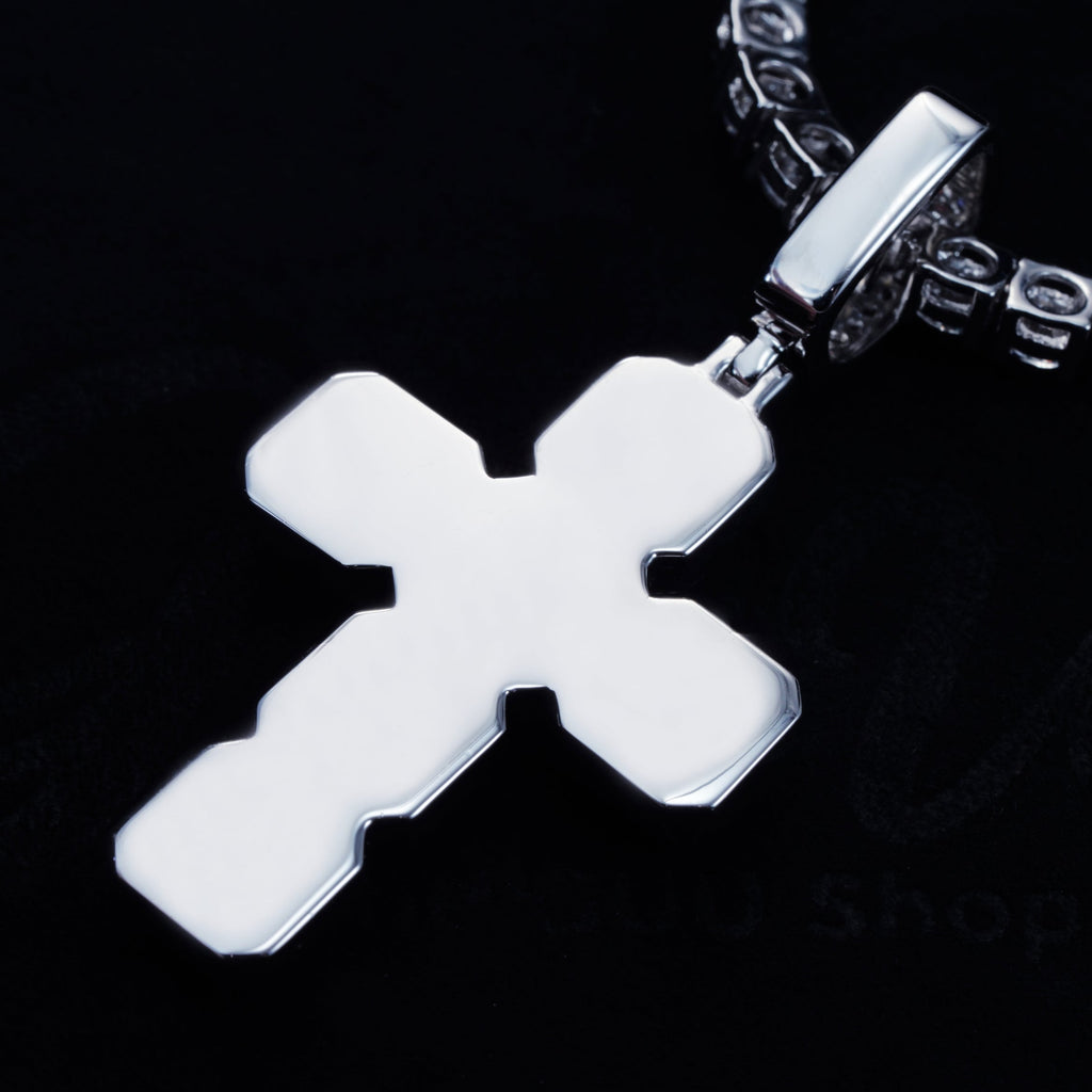 8.0 Carat VVS Moissanite Gemstone Cross Necklace In White Gold
