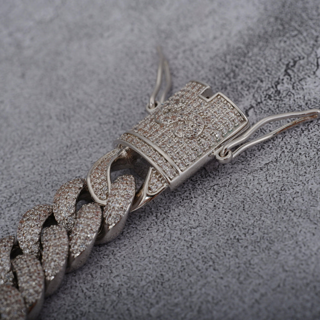 [GUU-PREM] 12MM 18K White Gold-Plated Cuban Link Bracelet