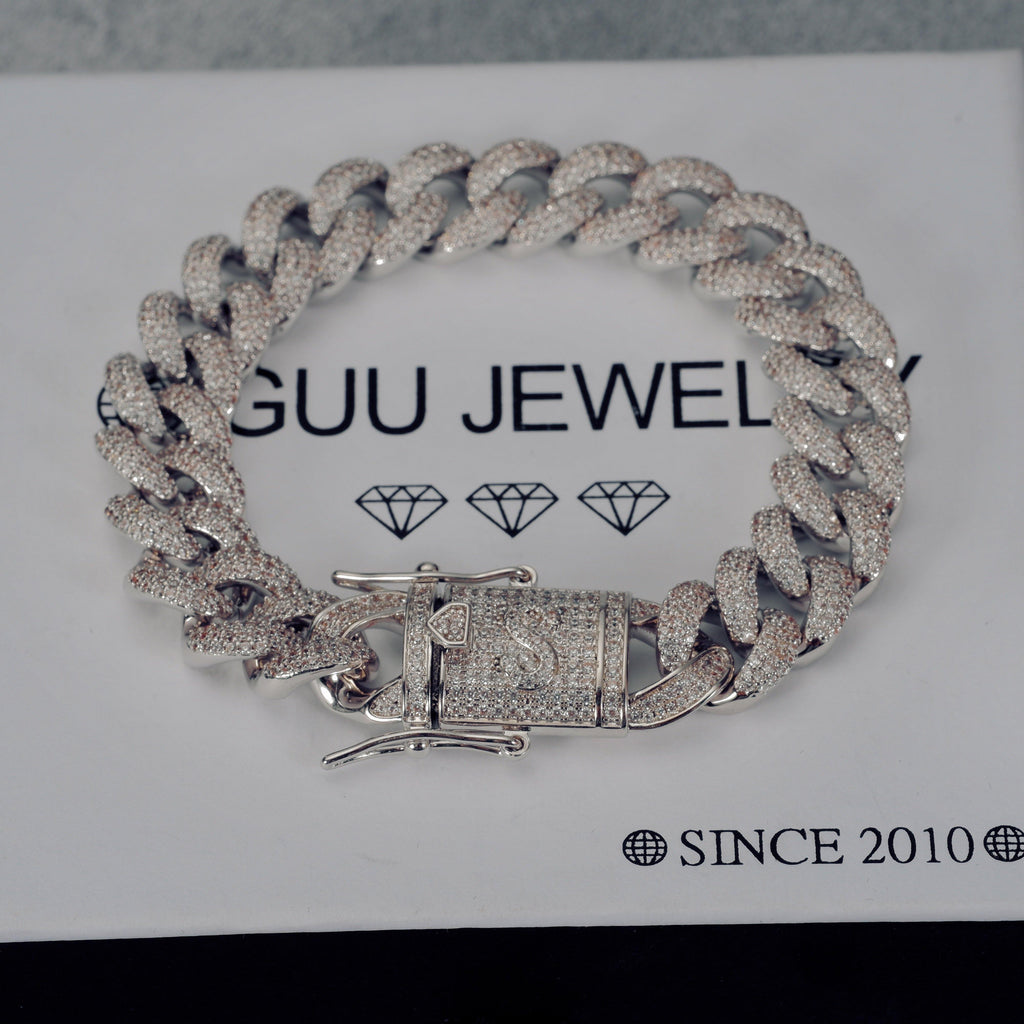 [GUU-PREM] 12MM 18K White Gold-Plated Cuban Link Bracelet