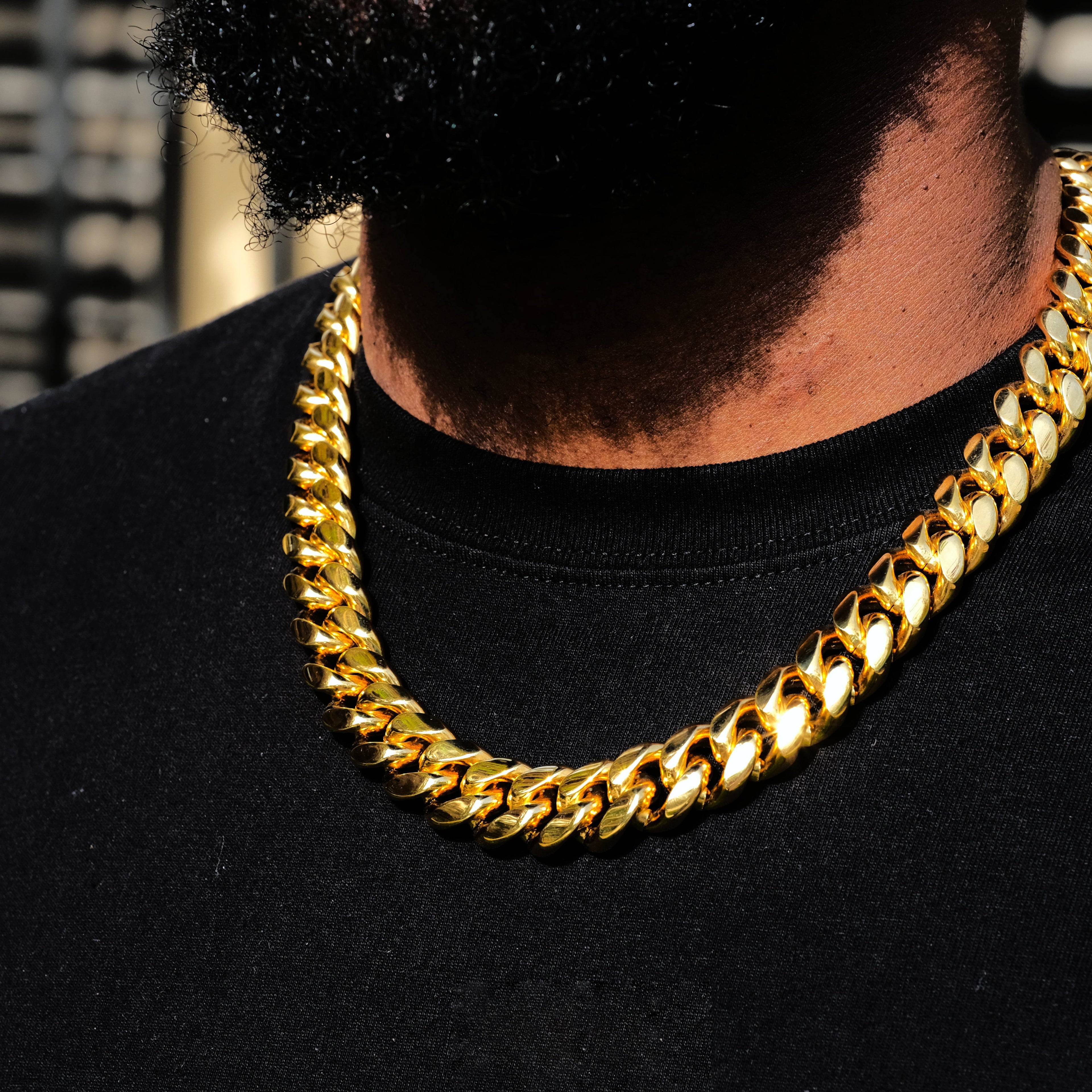 Miami Cuban Link Choker (18mm) in Yellow Gold-Plated