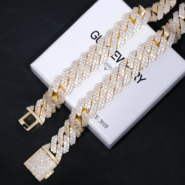 19mm 2-Row Iced Prong Cuban Chain In 18K Gold Hover Image