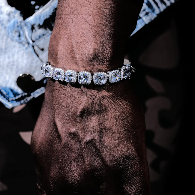 Glacier Clustered Tennis Bracelet in White Gold Main Image