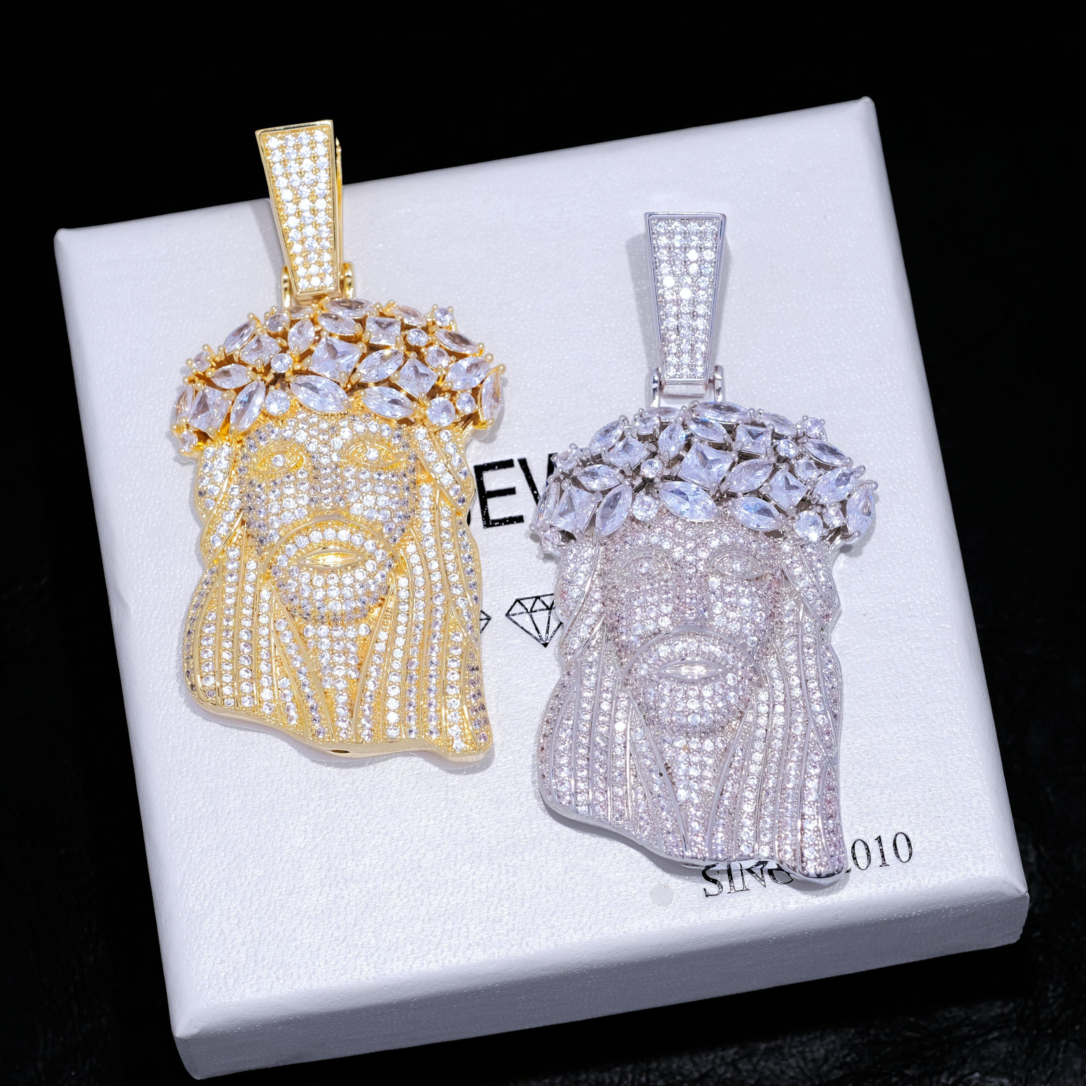 GUU Iced Giant Jesus Pendant