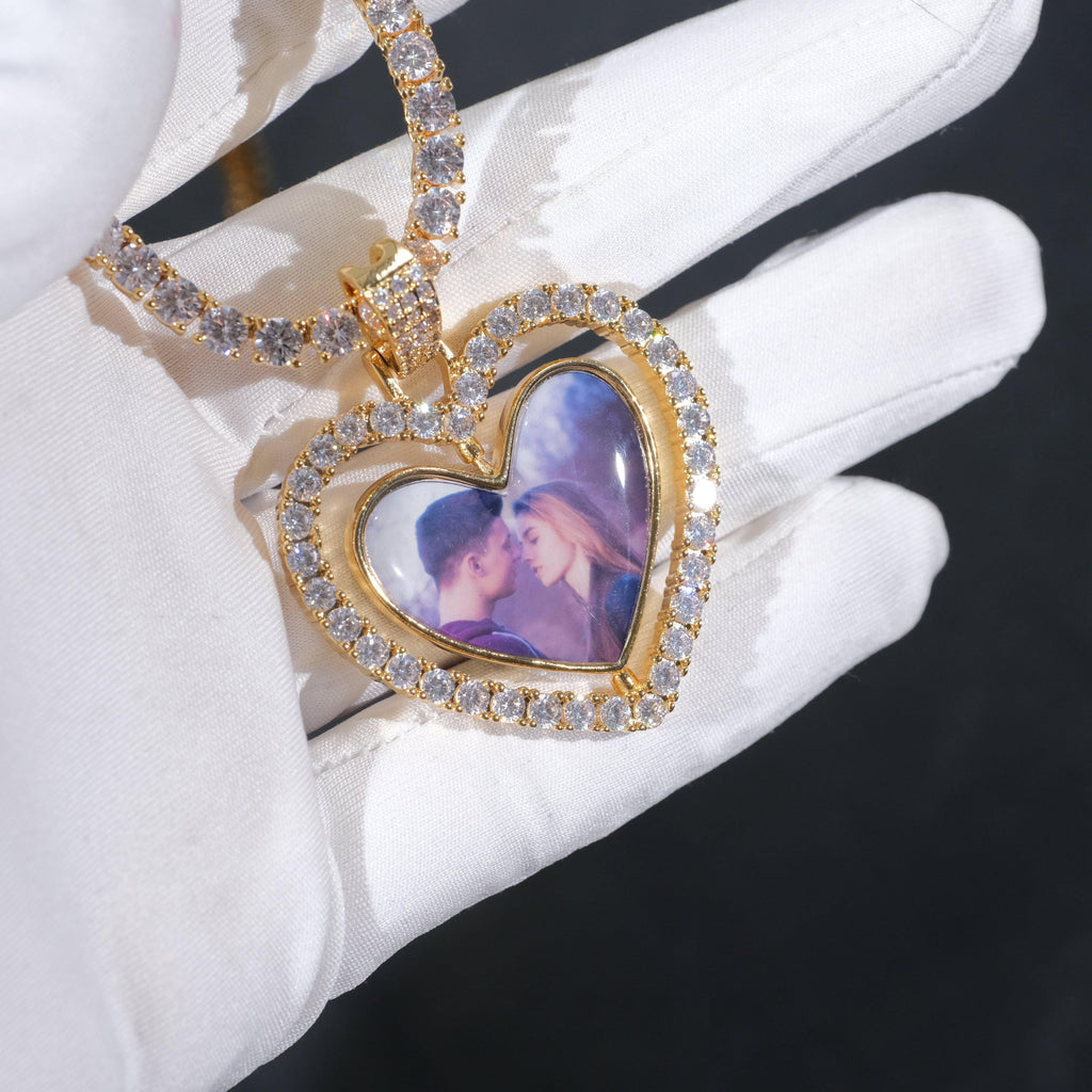 3D Spinning 2-Faced Heart Custom Picture Pendant