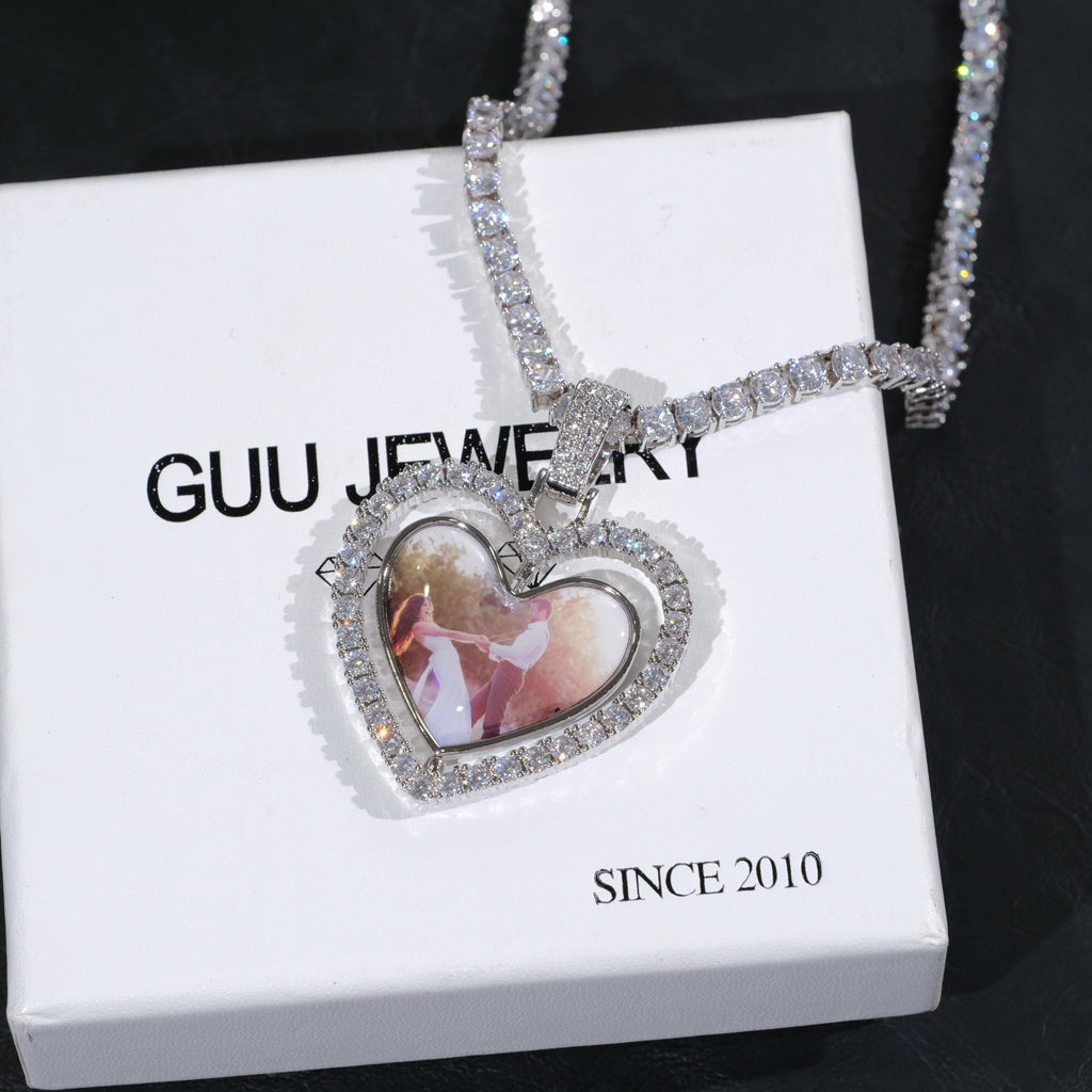 3D Spinning 2-Faced Heart Custom Picture Pendant