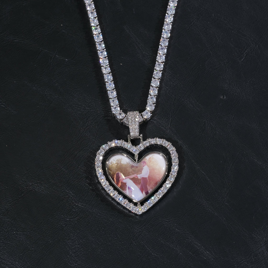 3D Spinning 2-Faced Heart Custom Picture Pendant