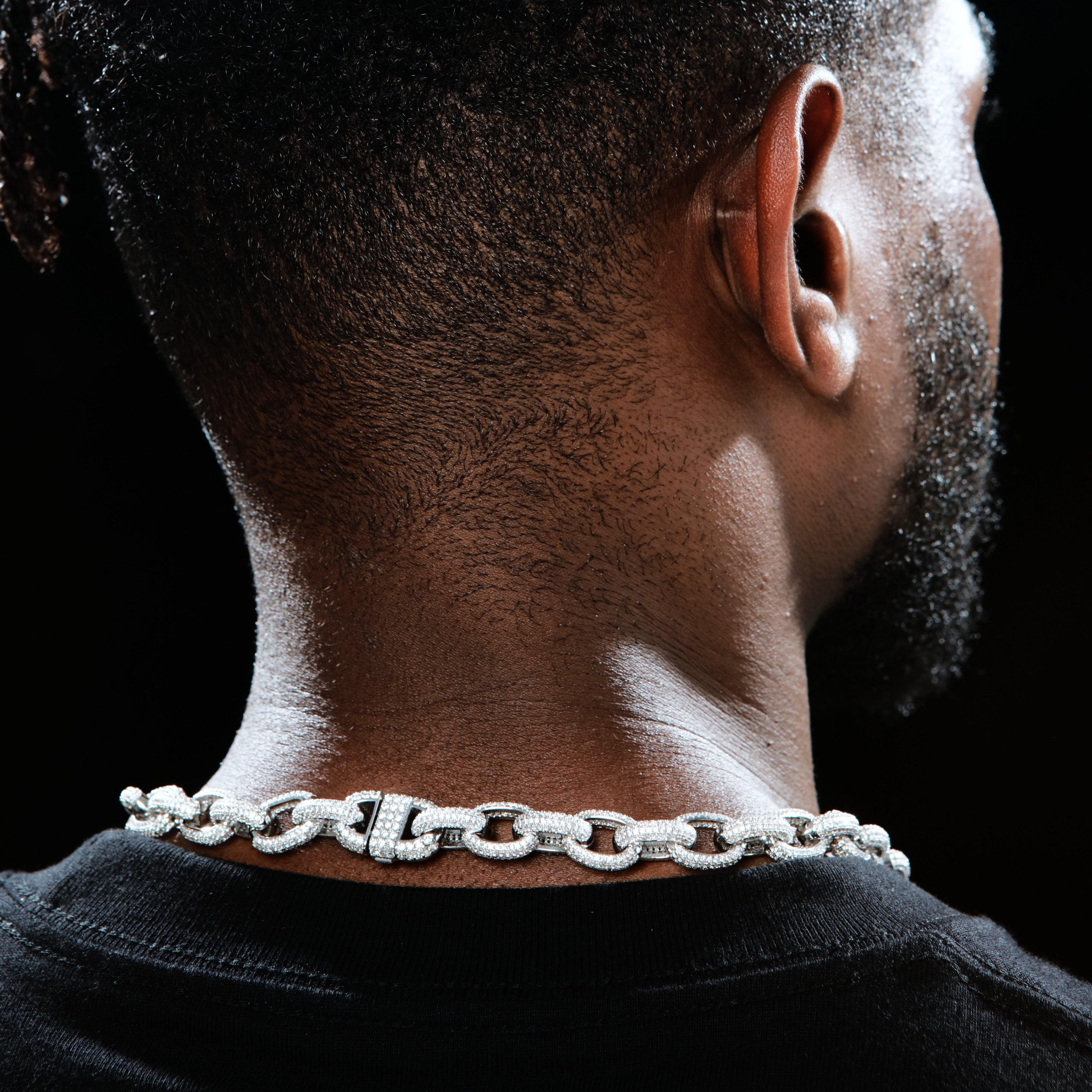 Annular Iced Prong Link Choker in WhiteGold